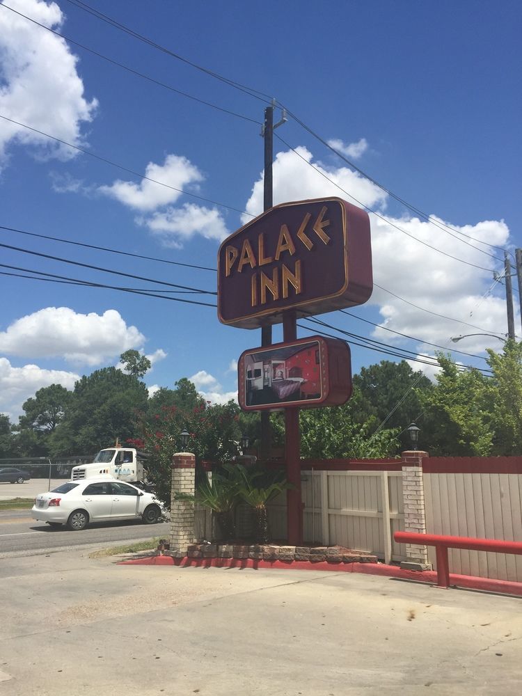 Palace South Wayside Motel