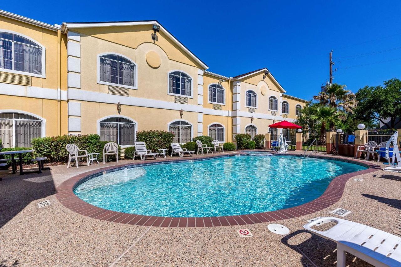 Quality North - Spring Houston