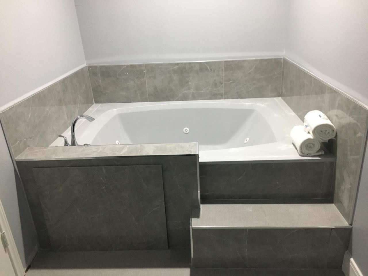 Platinum And Motel
