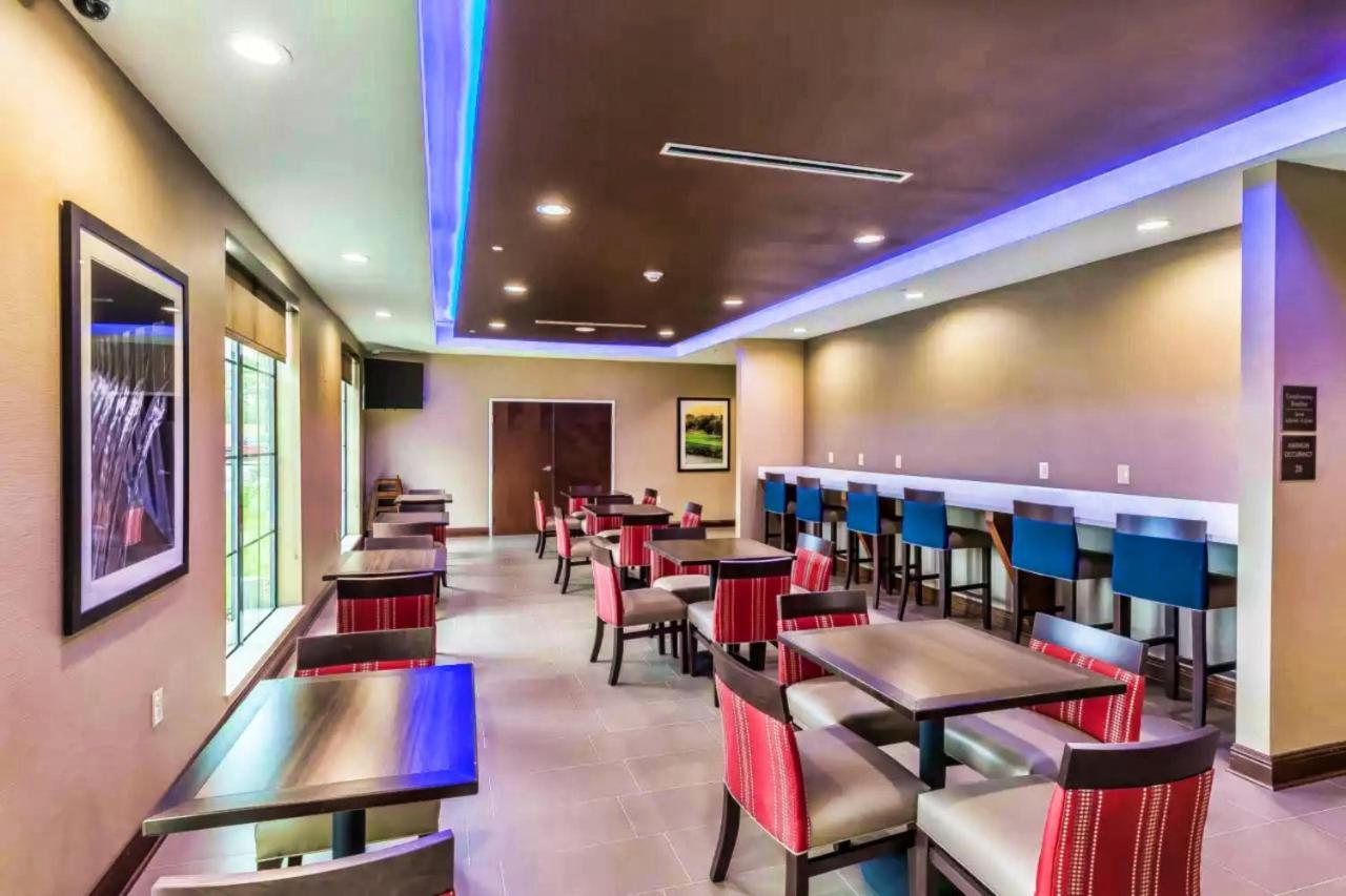 Comfort I45 North Hotel