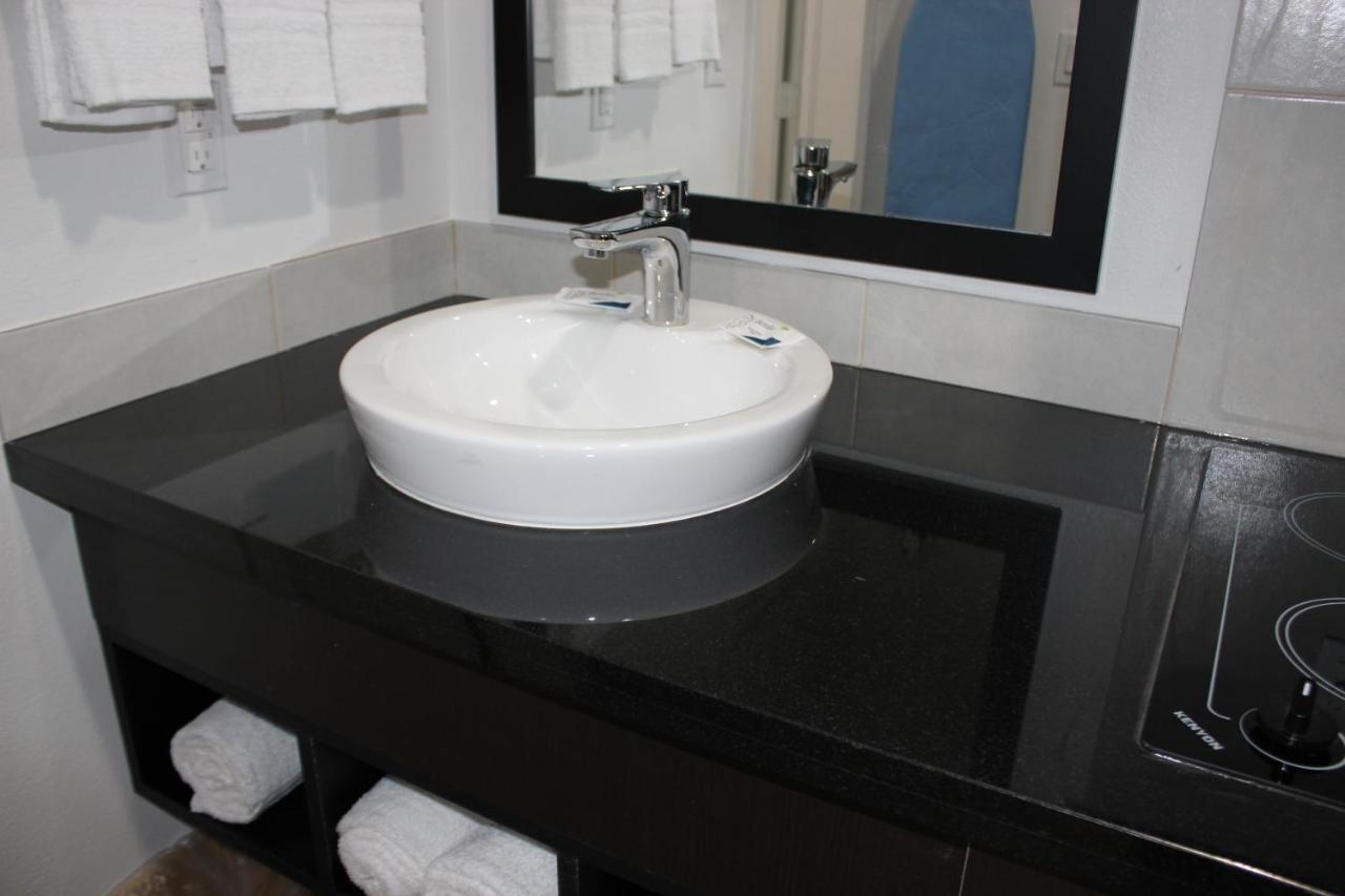 6-houston, Tx - East Hotel Houston