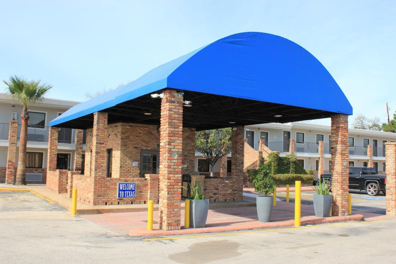 6-houston, Tx - East Houston