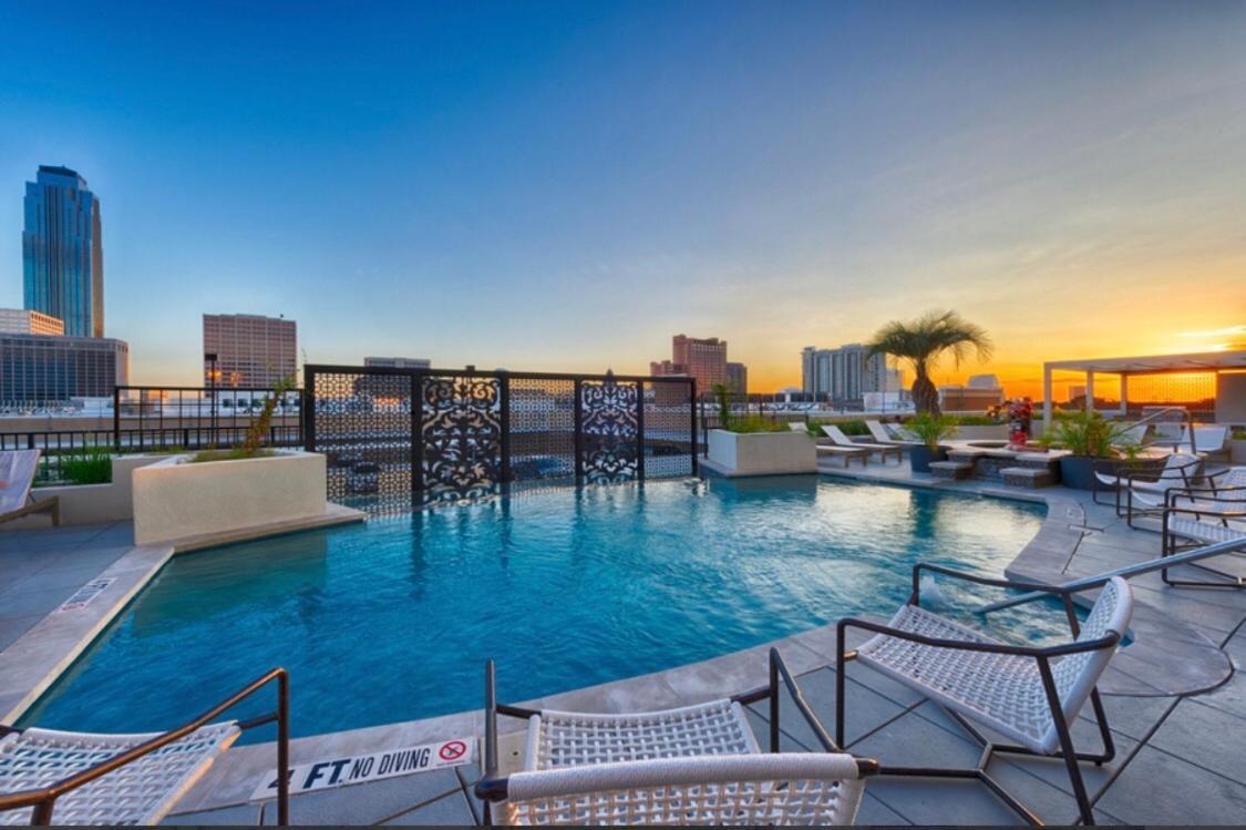Dominion Post Oak Apartment *