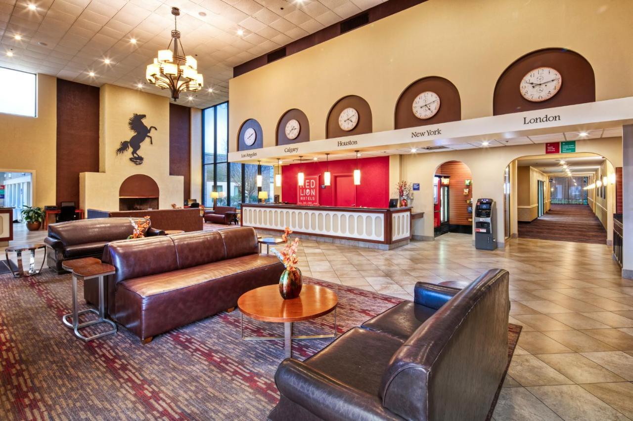 Red Lion Intercontinental Airport Hotel 3*