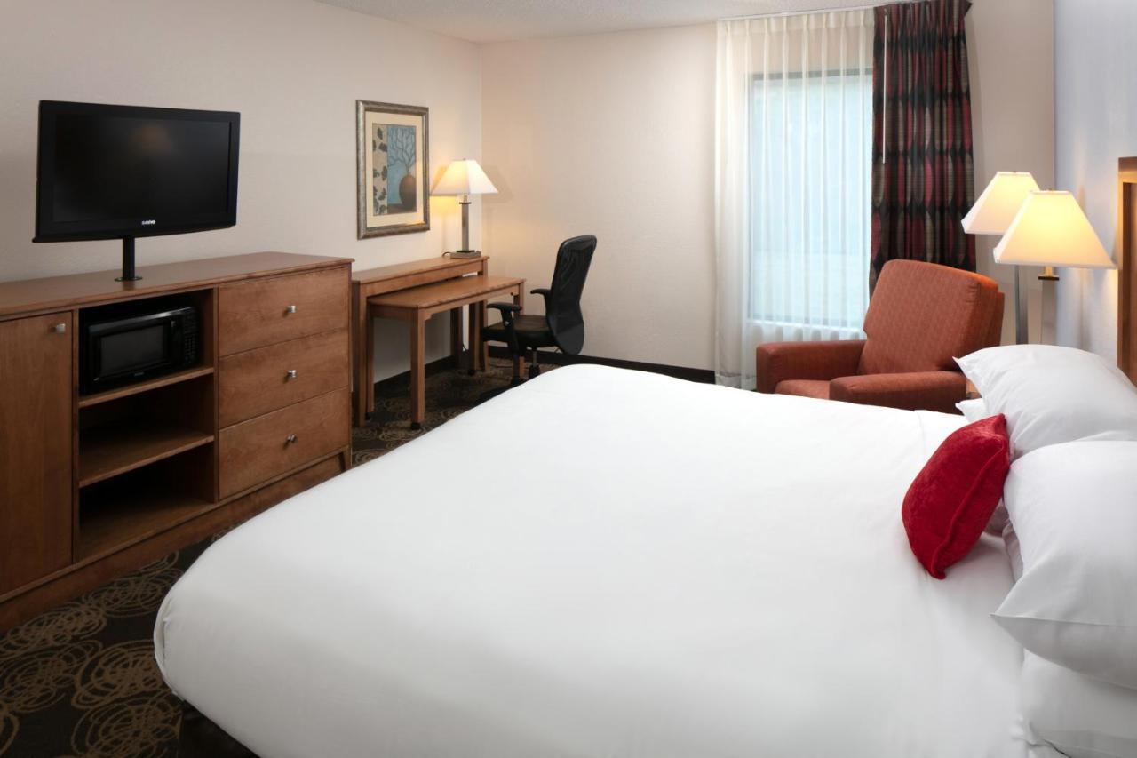 Red Lion Intercontinental Airport 3*