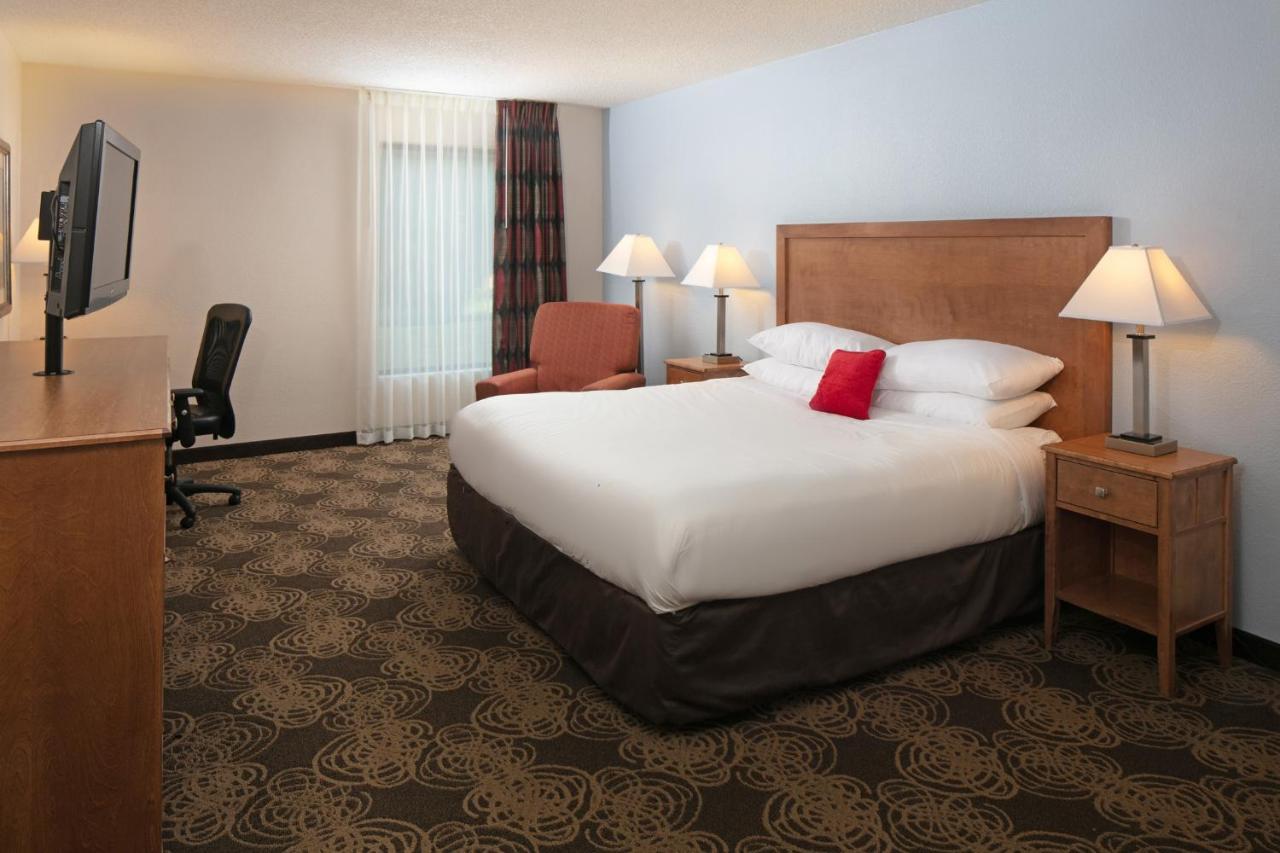 Red Lion Intercontinental Airport 3*