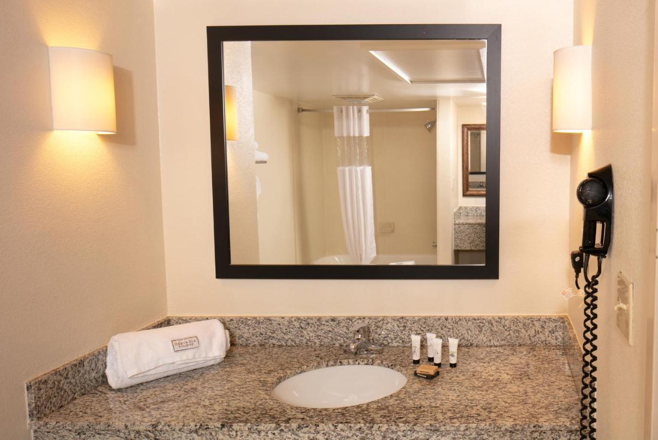 Hotel Red Lion Intercontinental Airport