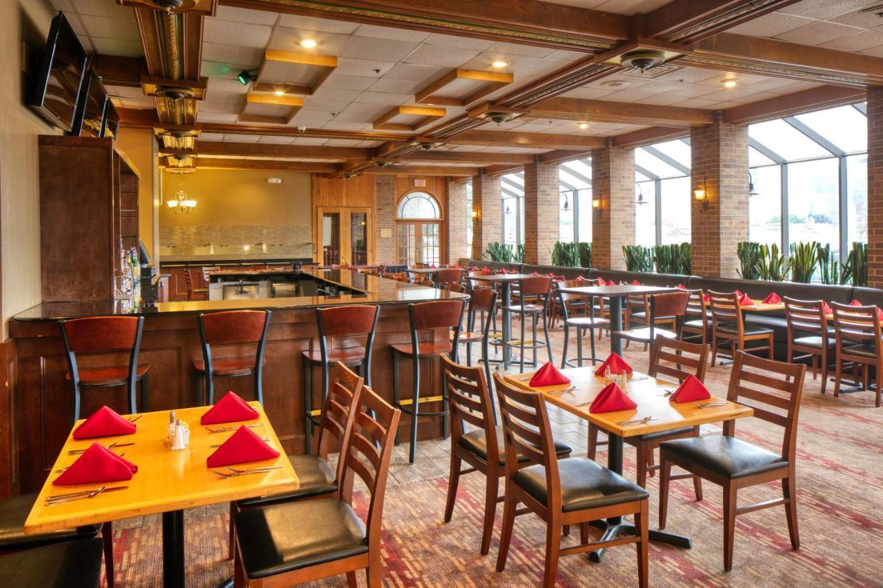 Hotel Red Lion Intercontinental Airport