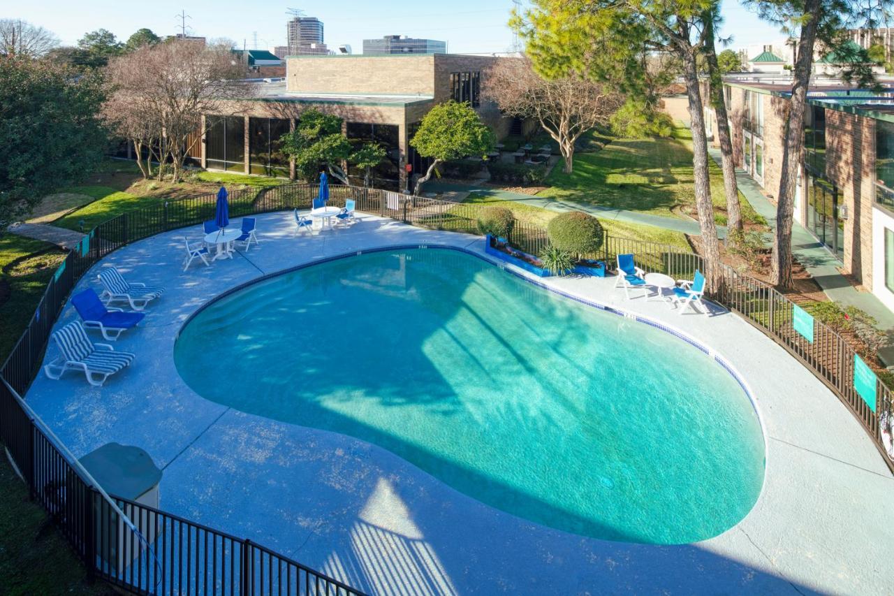 Hotel Red Lion Intercontinental Airport 3*