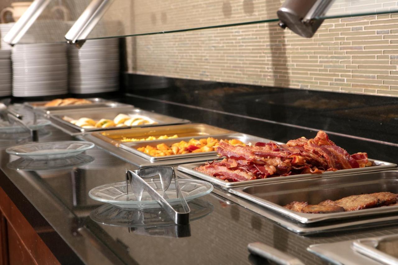 Hotel Red Lion Intercontinental Airport