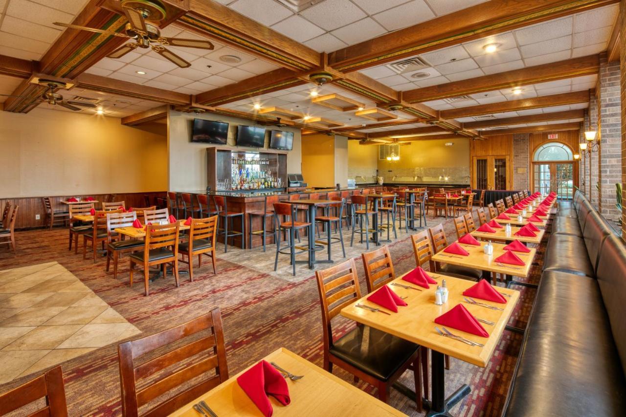 Red Lion Intercontinental Airport Hotel 3*