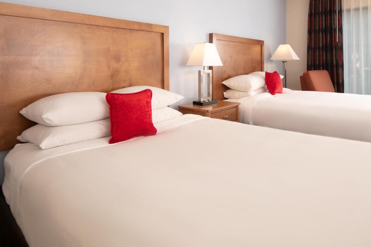 Red Lion Intercontinental Airport 3*
