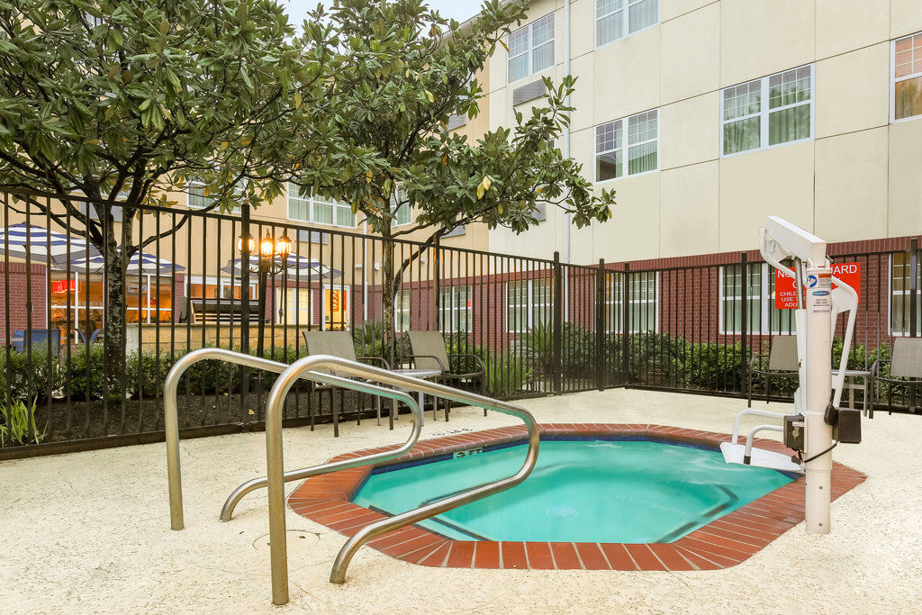 Sonesta Simply Brookhollow Houston