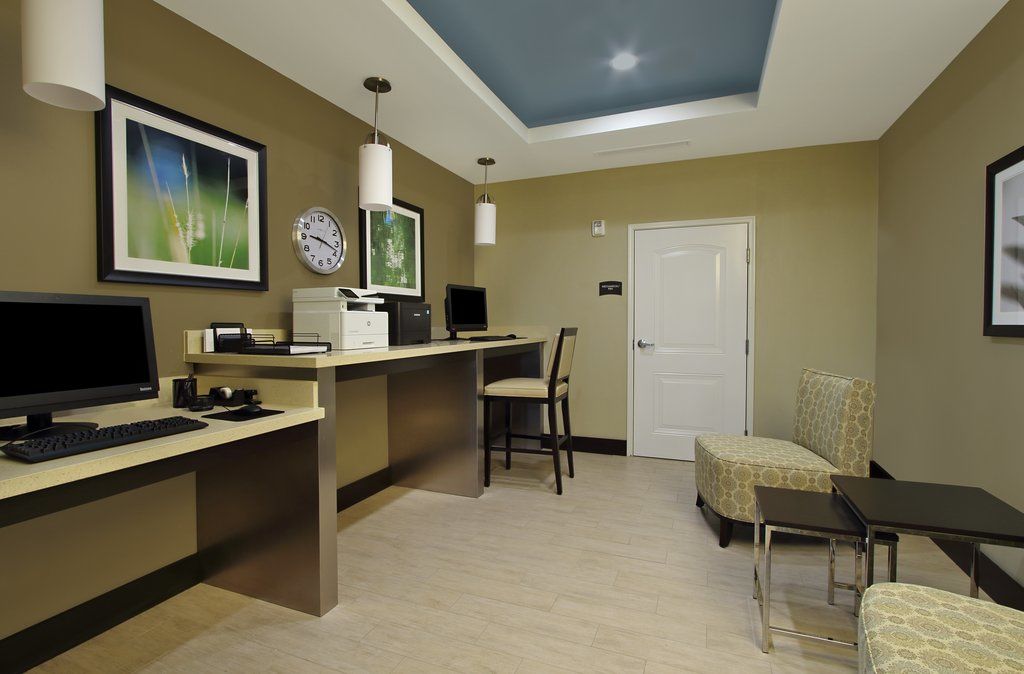 Staybridge W - Westchase Area