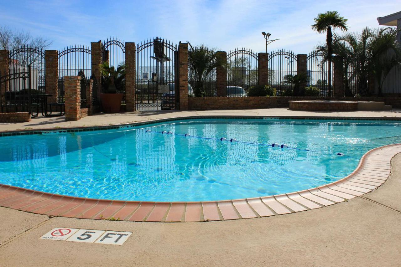 6-houston, Tx - East 2*