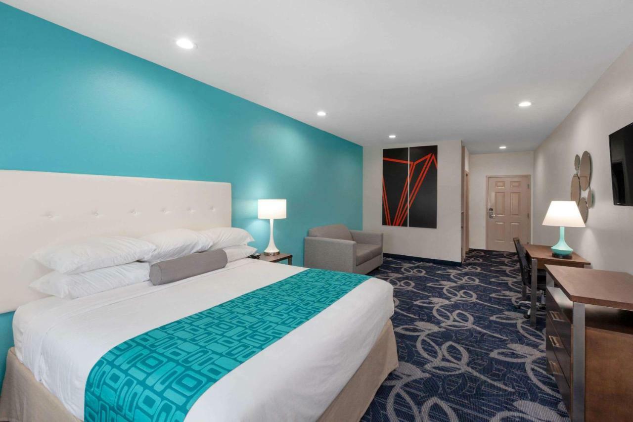 Americas Value Willowbrook Hotel Houston