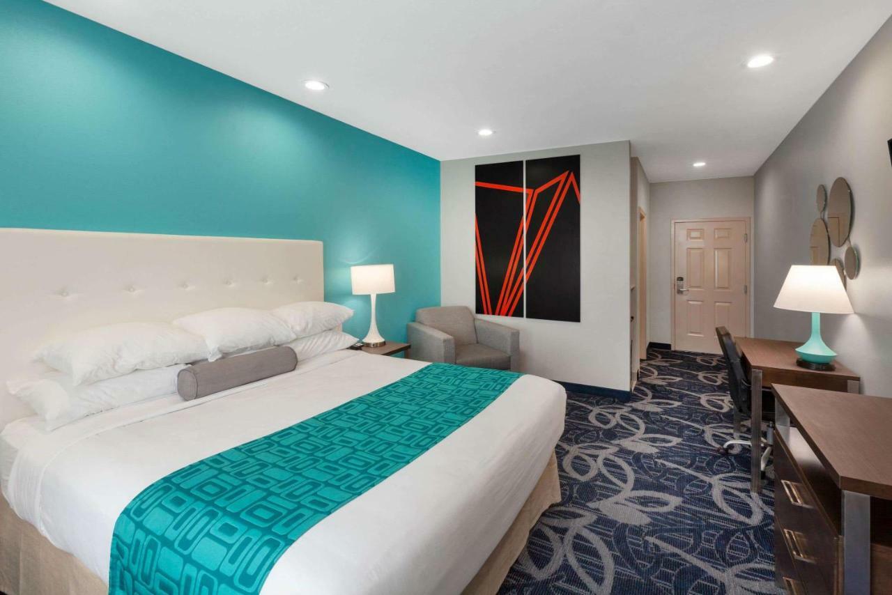 Americas Value Willowbrook Hotel Houston