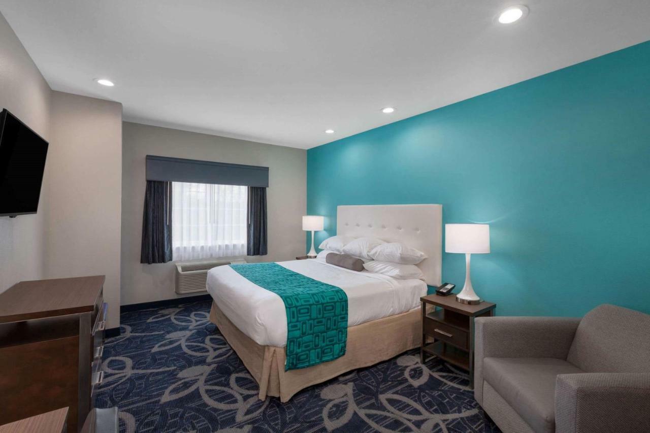 Americas Value Willowbrook Houston