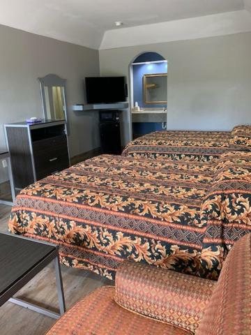 Camelot & Suites