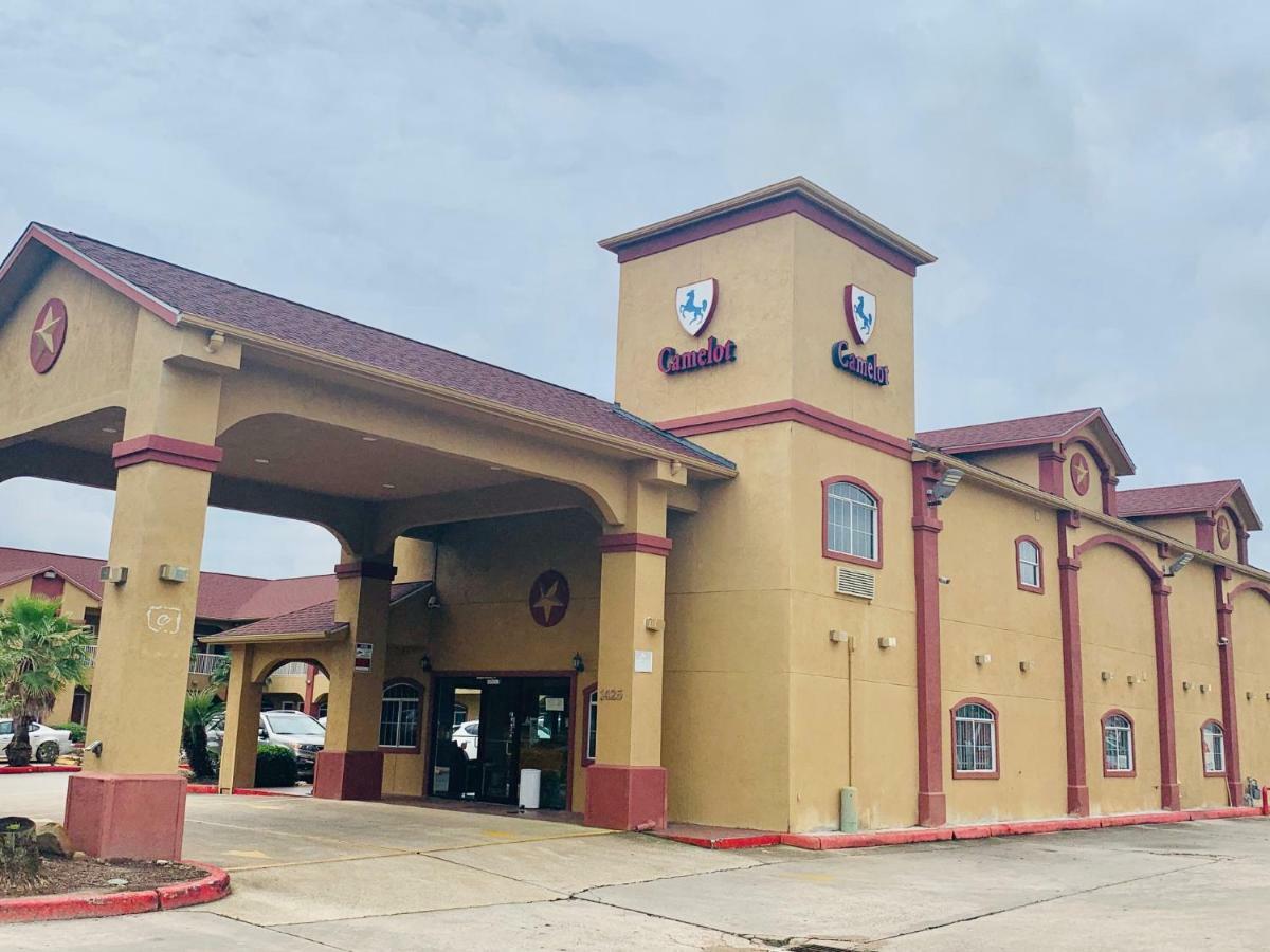 Camelot & Suites Motel Houston