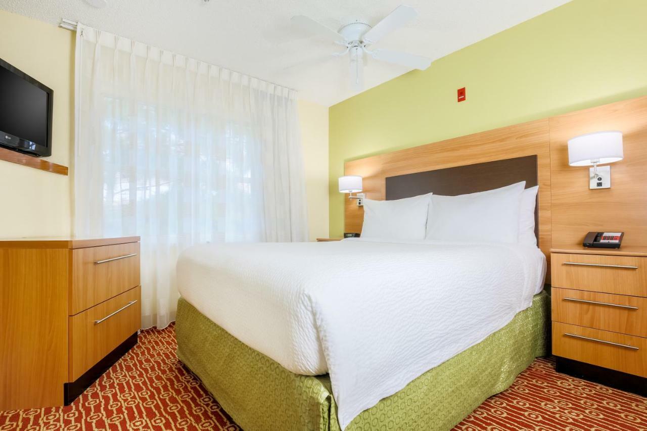 Sonesta Simply Brookhollow Houston