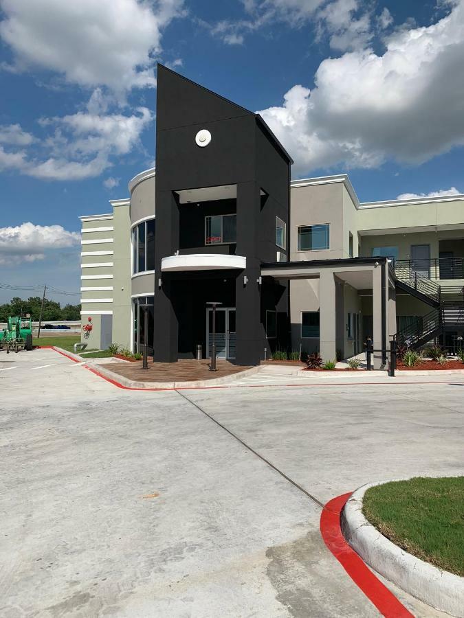 Scottish And Scarsdale Motel 2*