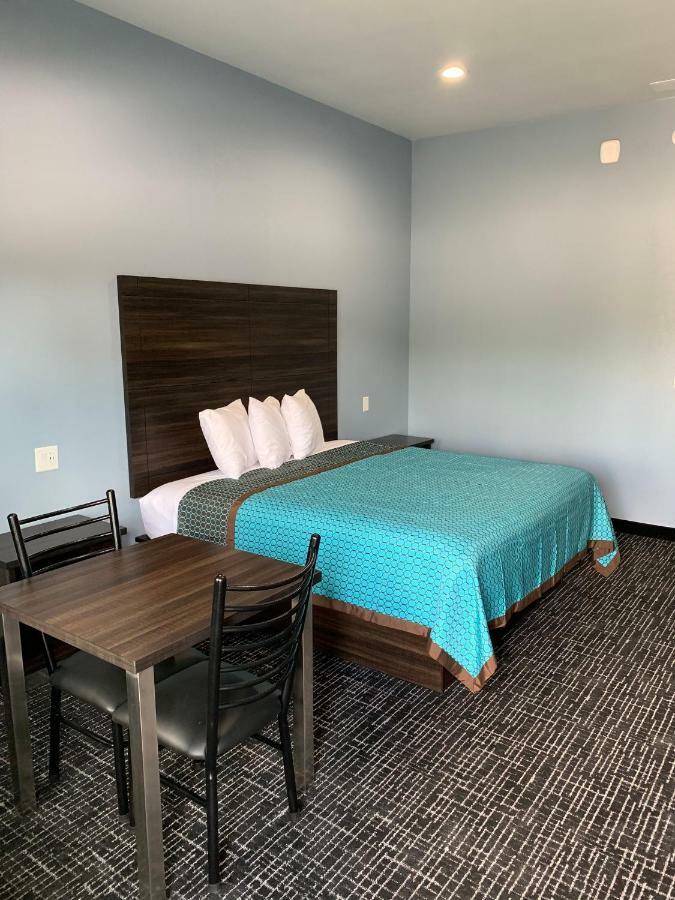 Scottish And Scarsdale Motel 2*