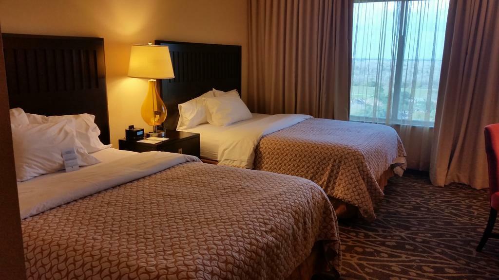 Hotel Embassy By Hilton Houston-energy Corridor