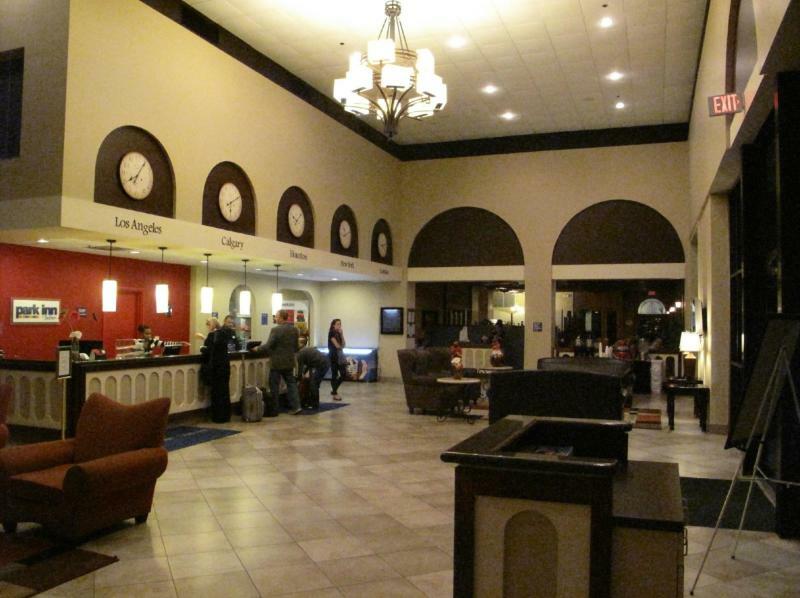 Hotel Red Lion Intercontinental Airport 3*