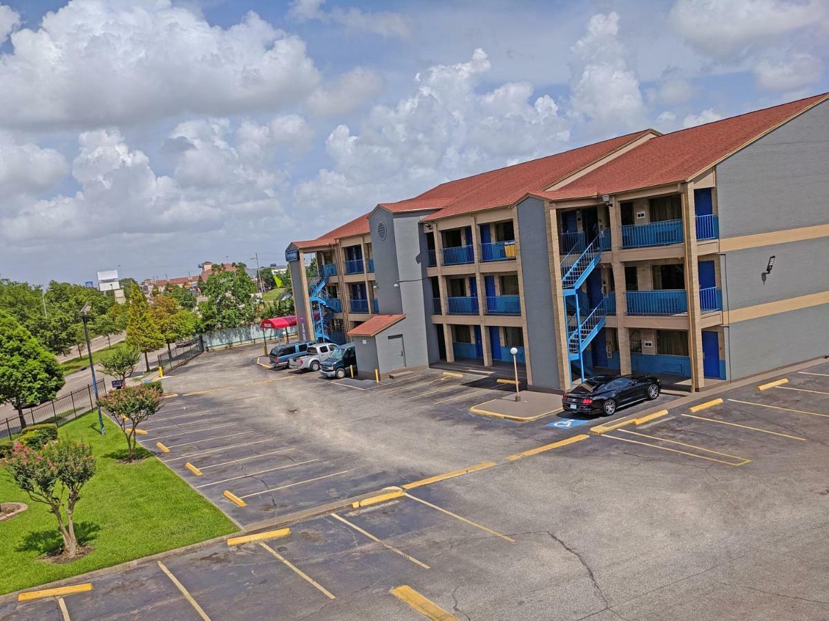 Travelodge By Wyndham Hobby Airport Hotel 2*