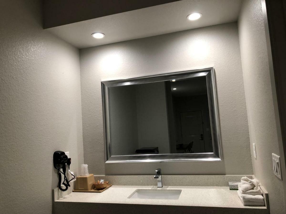 Motel Crystal Downtown 2*