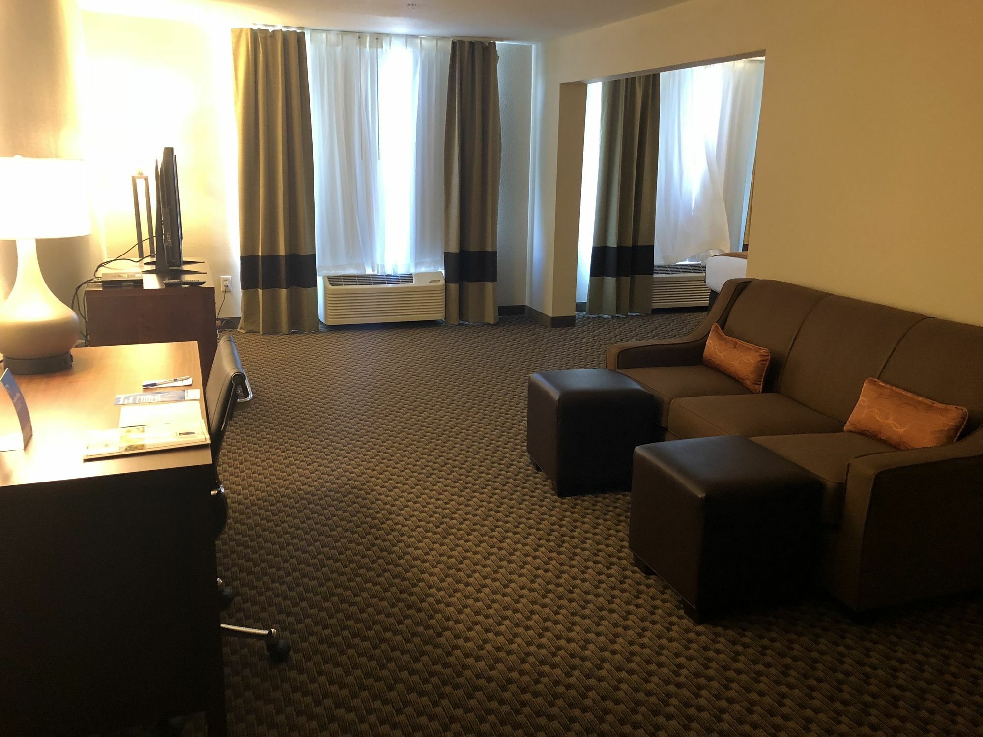 Comfort & Sw Sugarland Hotel