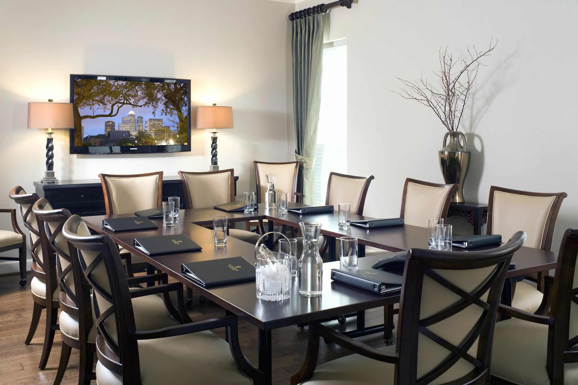 La Maison In Midtown An Urban