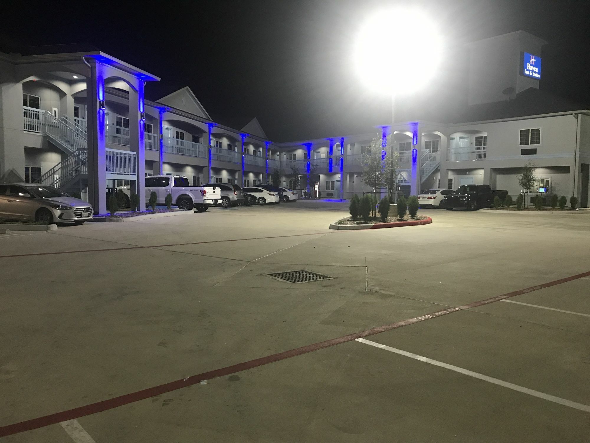 Haven & Willowbrook (adults Only) 2*
