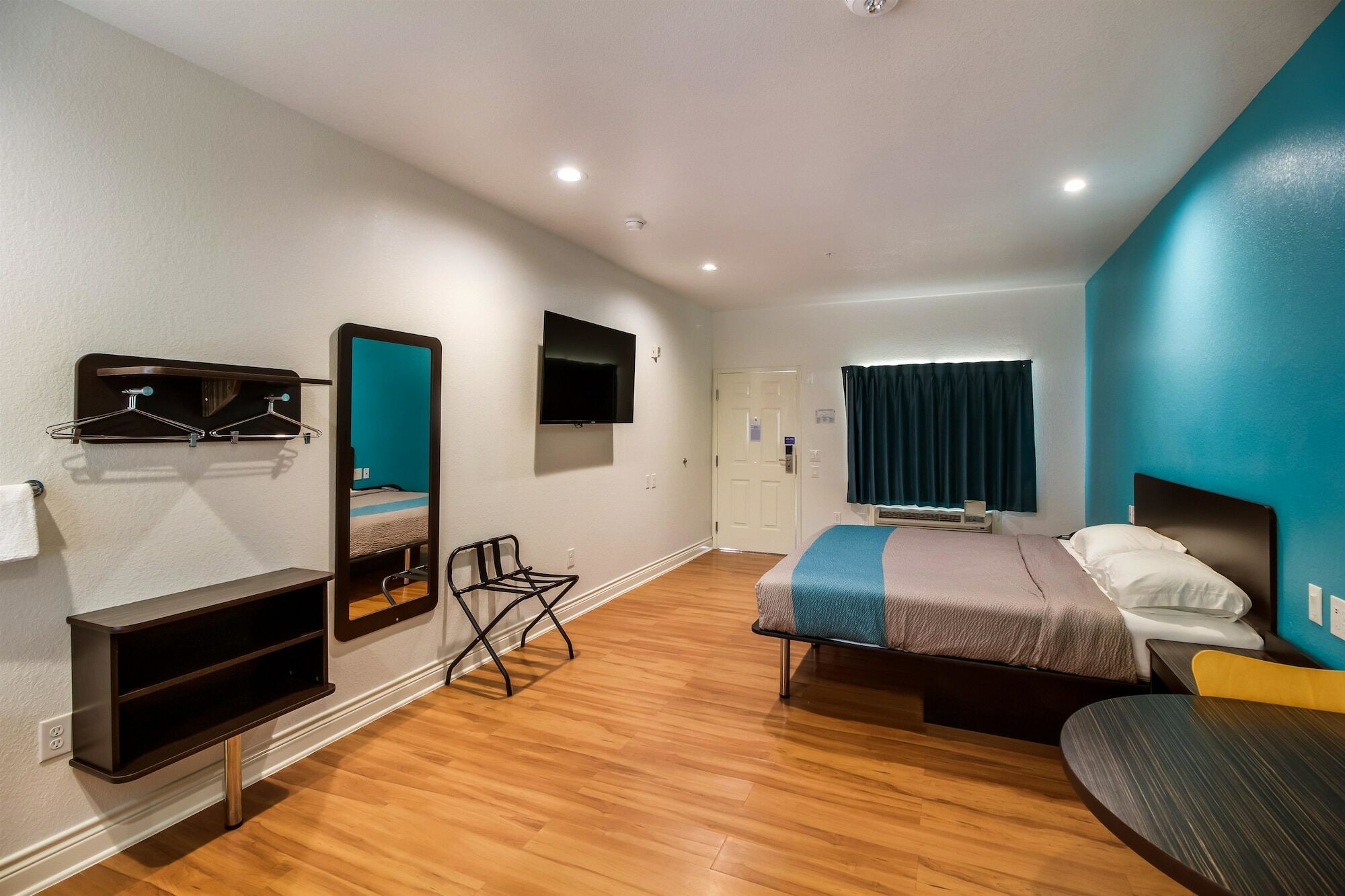 6-houston, Tx - North Hotel