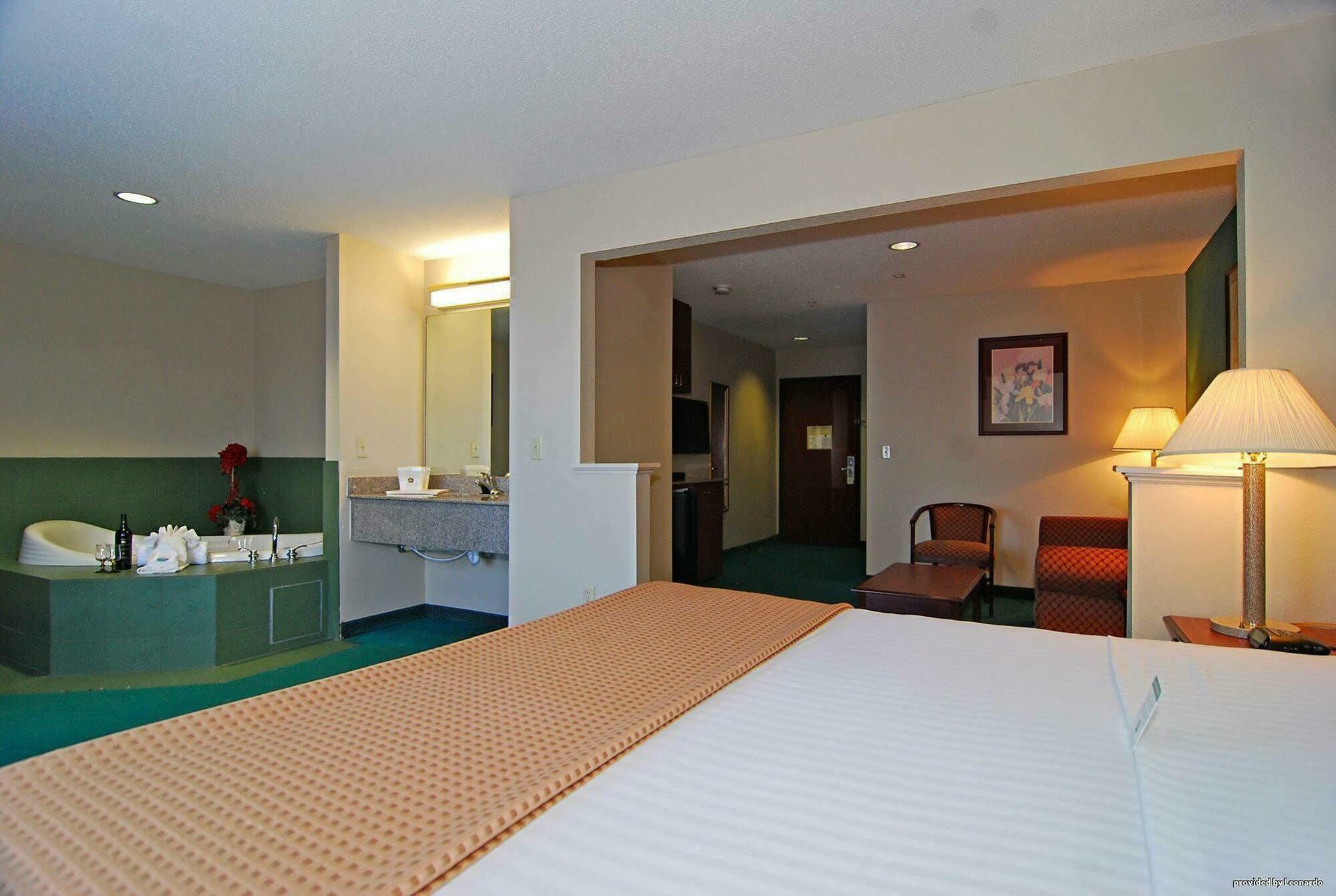 Best Western Galleria & 3*