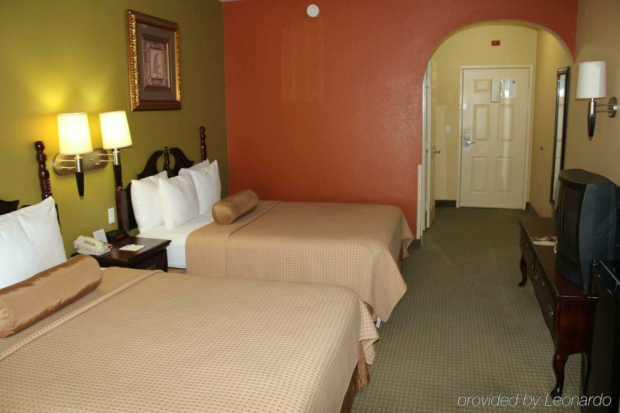 Western Heritage Hotel