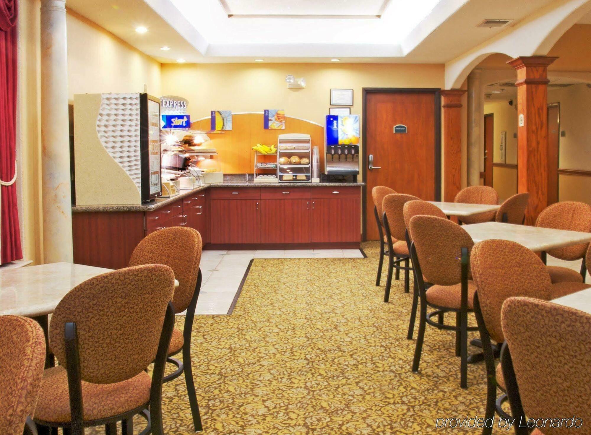 Country & By Radisson, Northwest, Tx Hotel Houston
