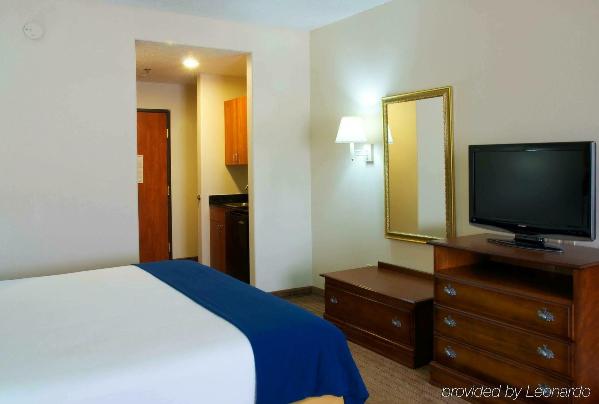 Country & By Radisson, Northwest, Tx Hotel 2*