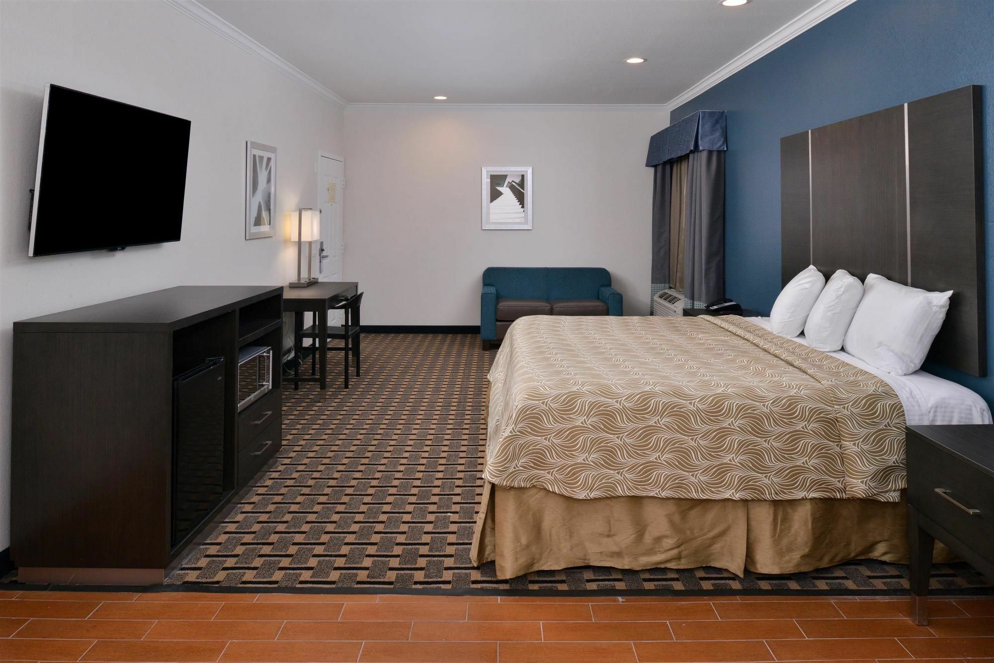 Regency Inn & Suites- Nw Houston 2*