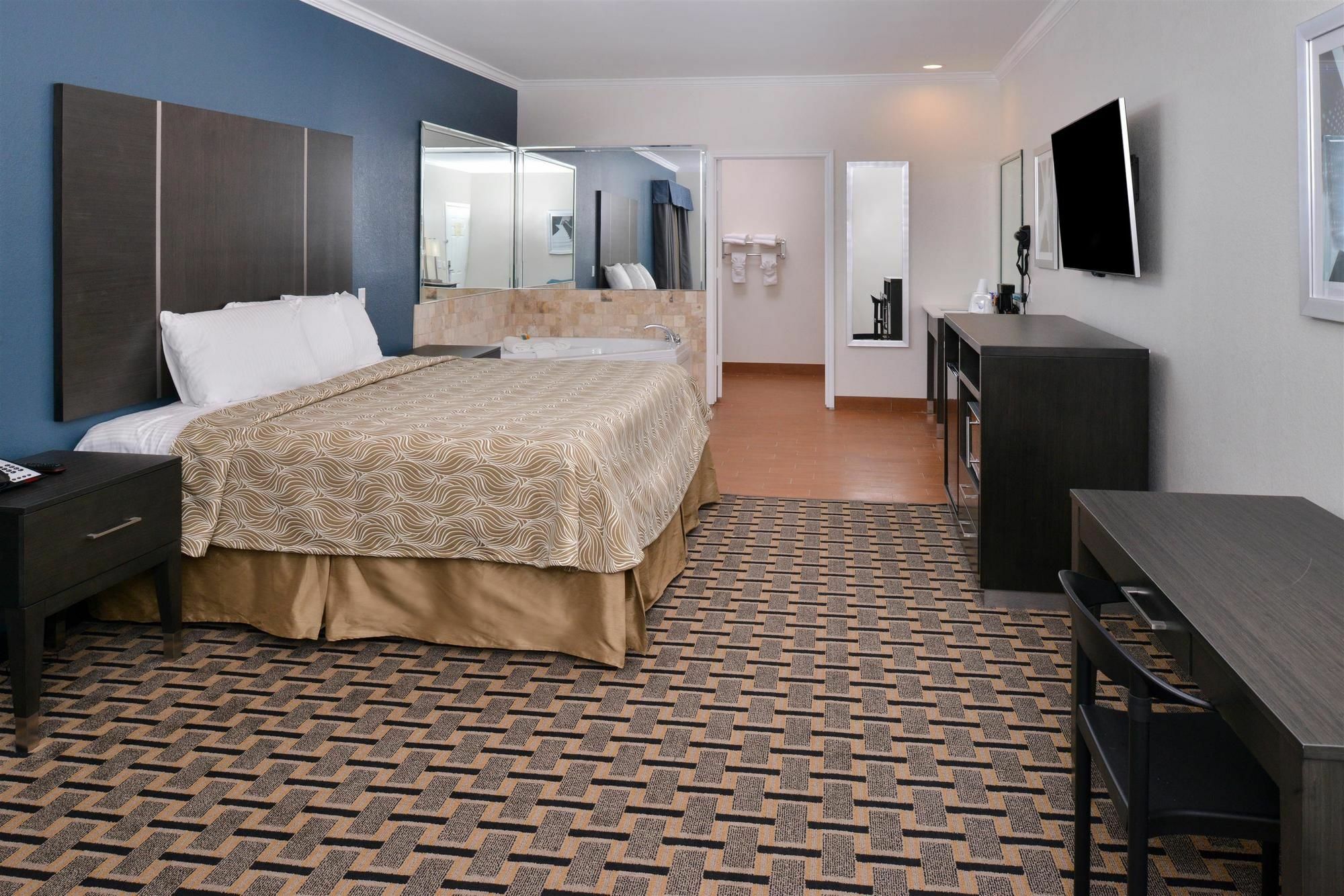 Regency Inn & Suites- Nw Houston Motel Houston