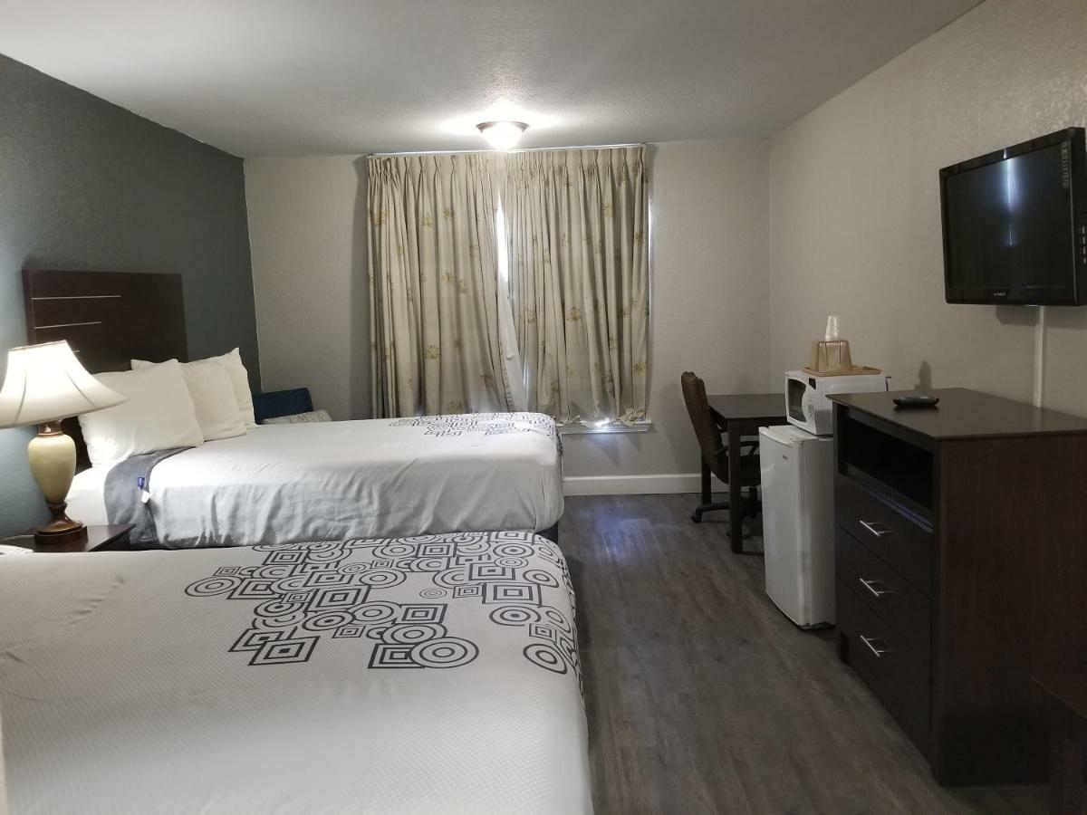 Regency & Suites