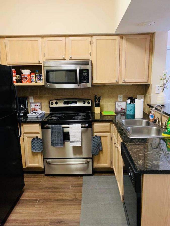 Cozy Near Med Center, Nrg, Galleria & Dtown Apartment