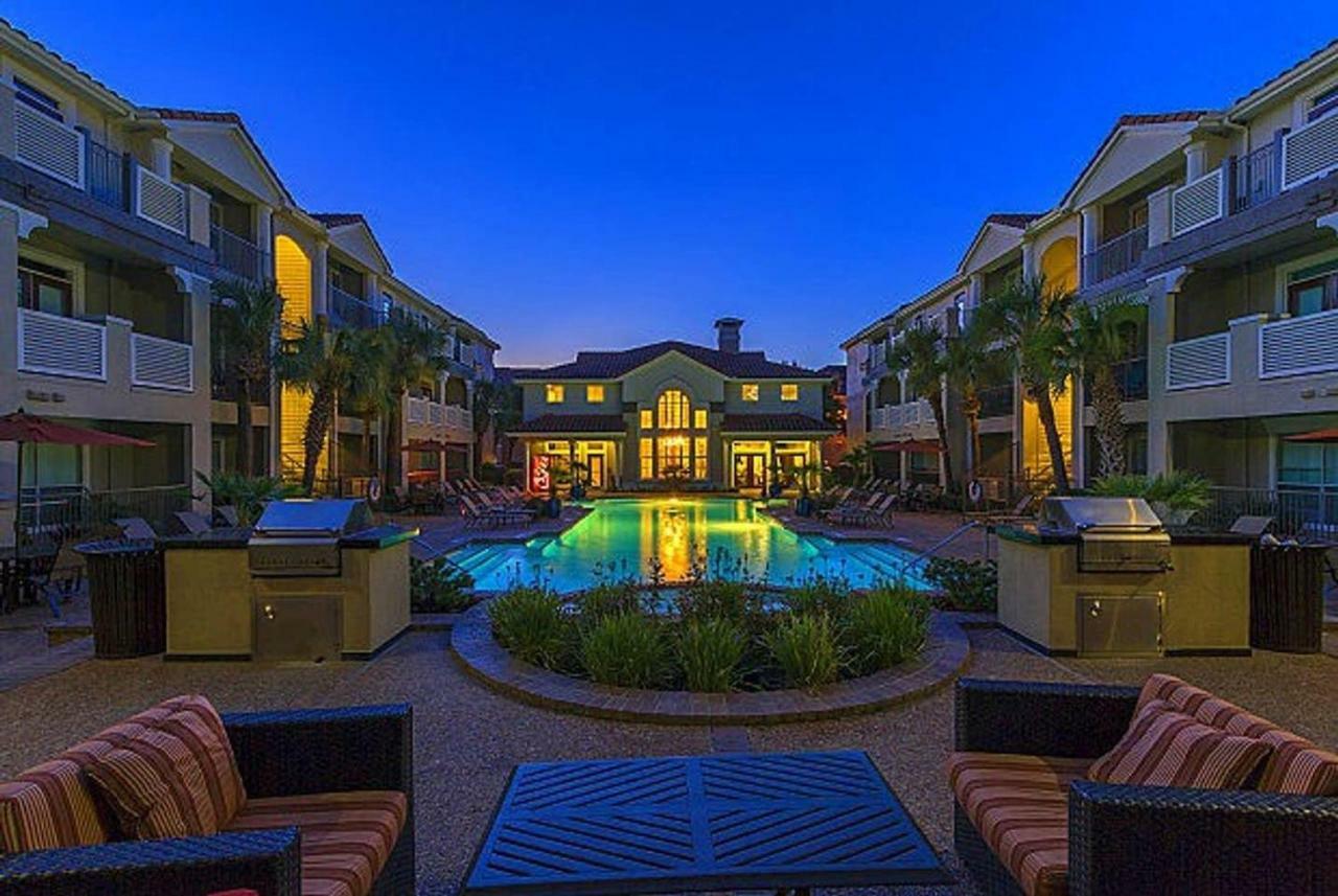 Cozy Near Med Center, Nrg, Galleria & Dtown Apartment