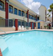 Super 8 By Wyndham Houston/willowbrook Hwy 249 Hotel