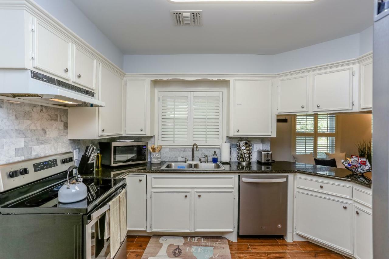 Villa The Texas Bluebonnet - Metro Luxury *