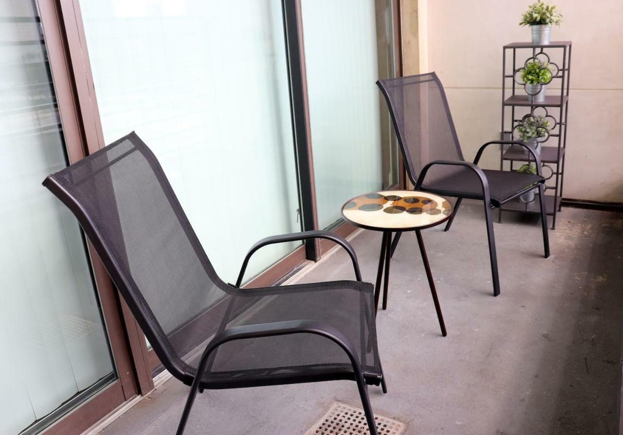 Apartment River Oaks Luxury