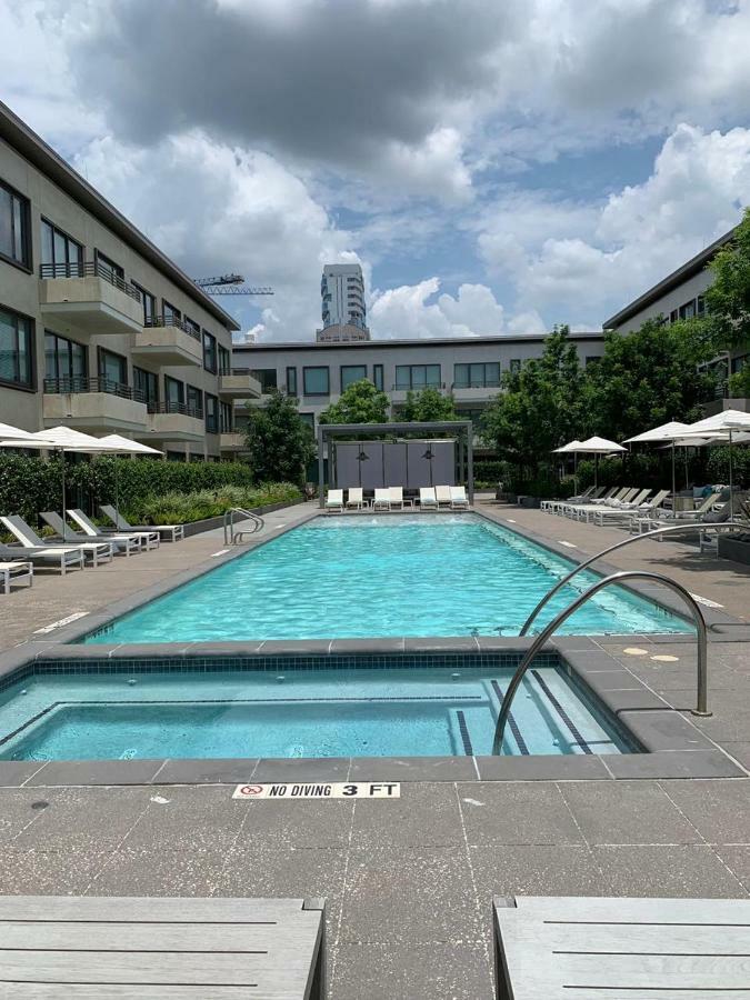 River Oaks Luxury *