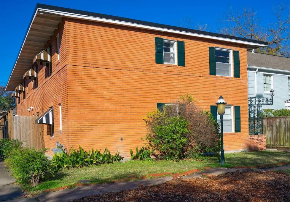 Apartment Montrose Retro Gem W/parking, Coffee And Netflix Houston