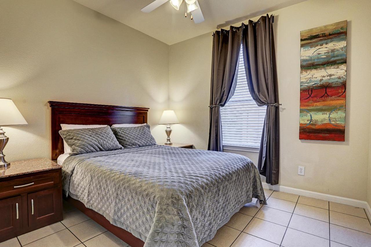 Apartment Corporate 2 Bedroom Furnished *